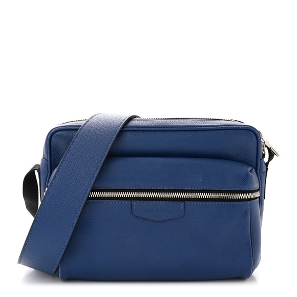 authentic LOUIS VUITTON Taiga Outdoor Messenger - Picture 1 of 13